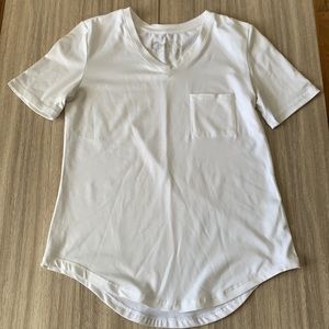 Zyia White Pocket V T-Shirt